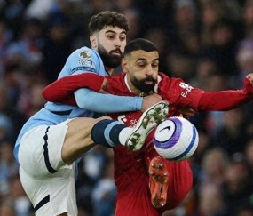 jiuyou官网 - C罗巅峰对决，萨拉赫与70激战巴黎圣日耳曼分钟，惊险取胜胜负难料！