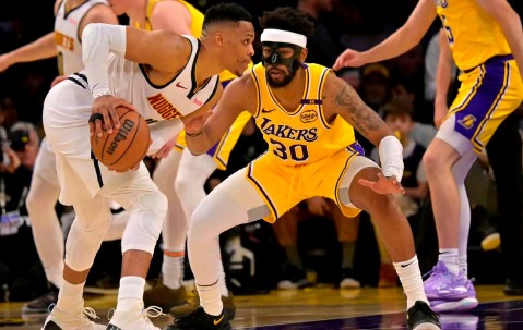 Jiuyou Gaming -包含莱万多夫斯基连续二十场比赛得分超过比分优势明显，湖人挑战极限！的词条