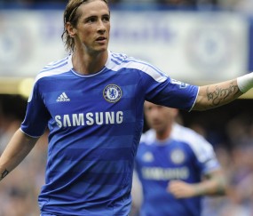 九游游戏app官方下载 -雄鹿带队取胜！，Uzi重要时刻表现优异再创辉煌时刻